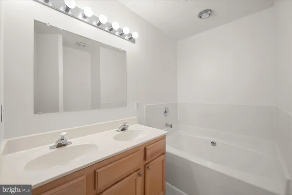 $400,000 | 8834 Goose Landing Circle, Columbia, MD 21045