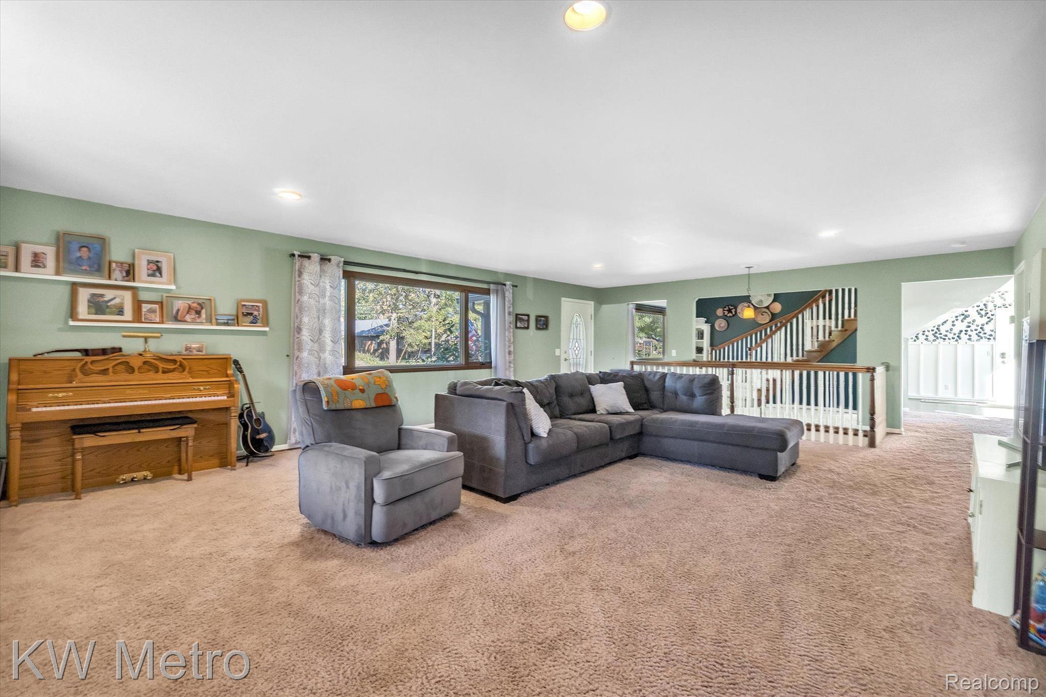 763 Clarkston Road Lake Orion, MI 48360 - Photo 6 of 33 Gallery Image 6