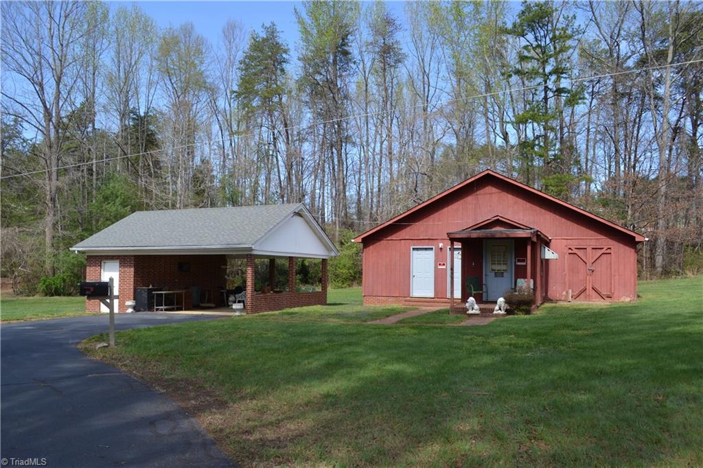 633 Bald Hill Loop Madison, NC 27025 - Photo 6 of 28