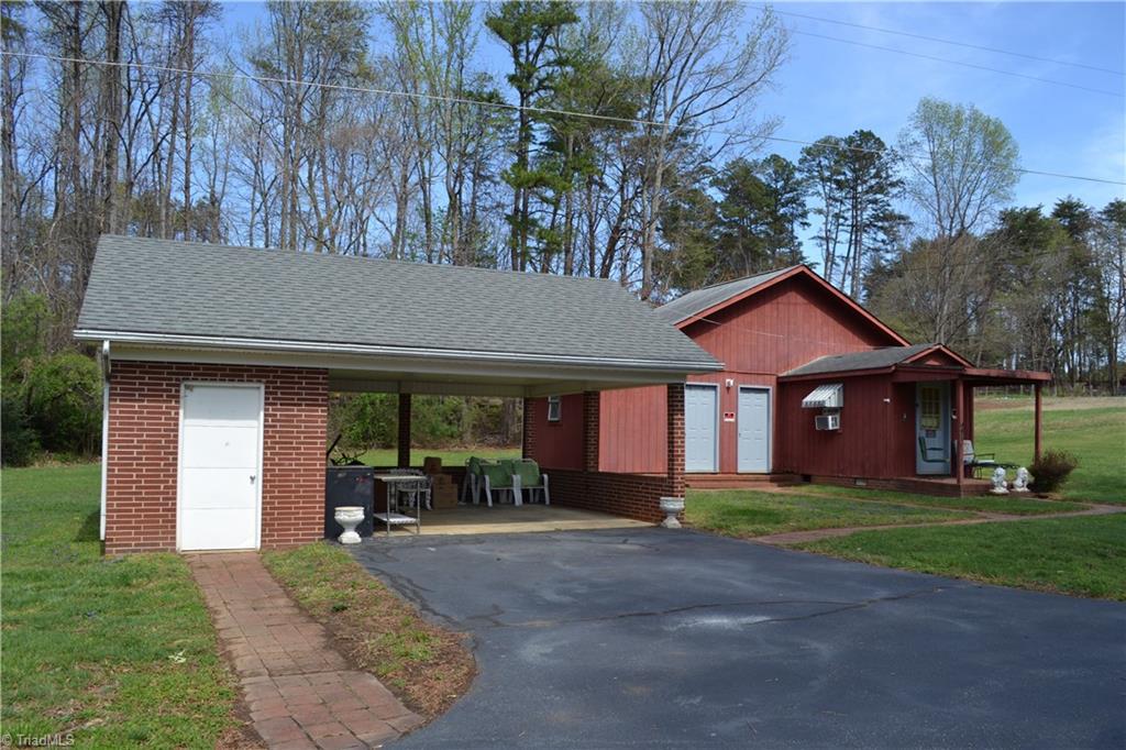 633 Bald Hill Loop Madison, NC 27025 - Photo 7 of 28