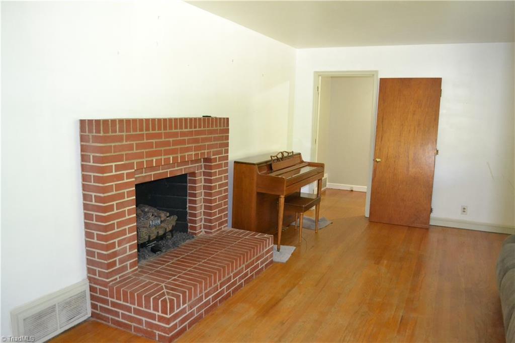 633 Bald Hill Loop Madison, NC 27025 - Photo 10 of 28