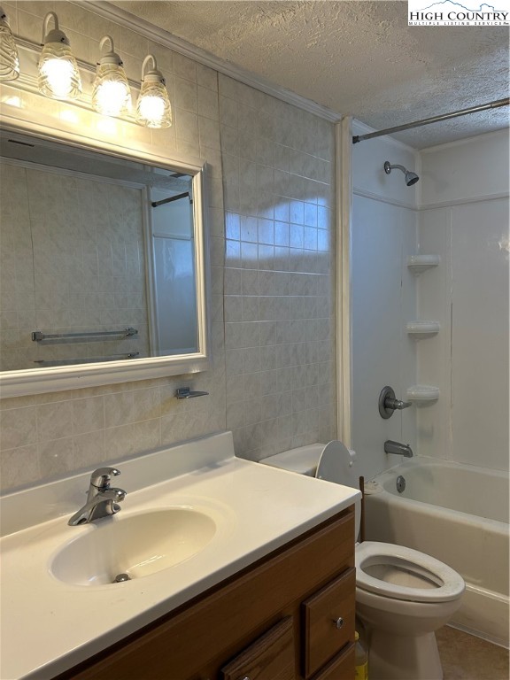 116 Cole Street Boone, NC 28607 - Photo 19 of 21 a bathroom with a sink toilet and shower