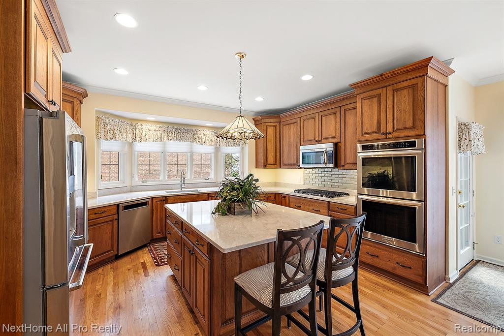 2012 Hickory Trail Drive Rochester Hills, MI 48309 - Photo 33 of 80