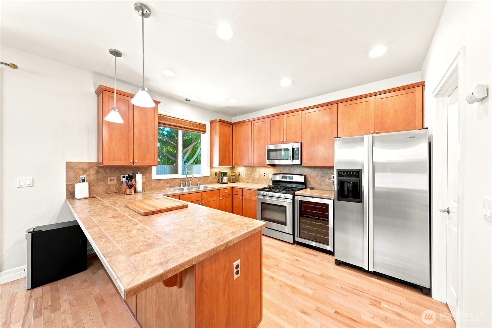 16021 35th Drive Southeast Bothell, WA 98012 - Photo 12 of 33