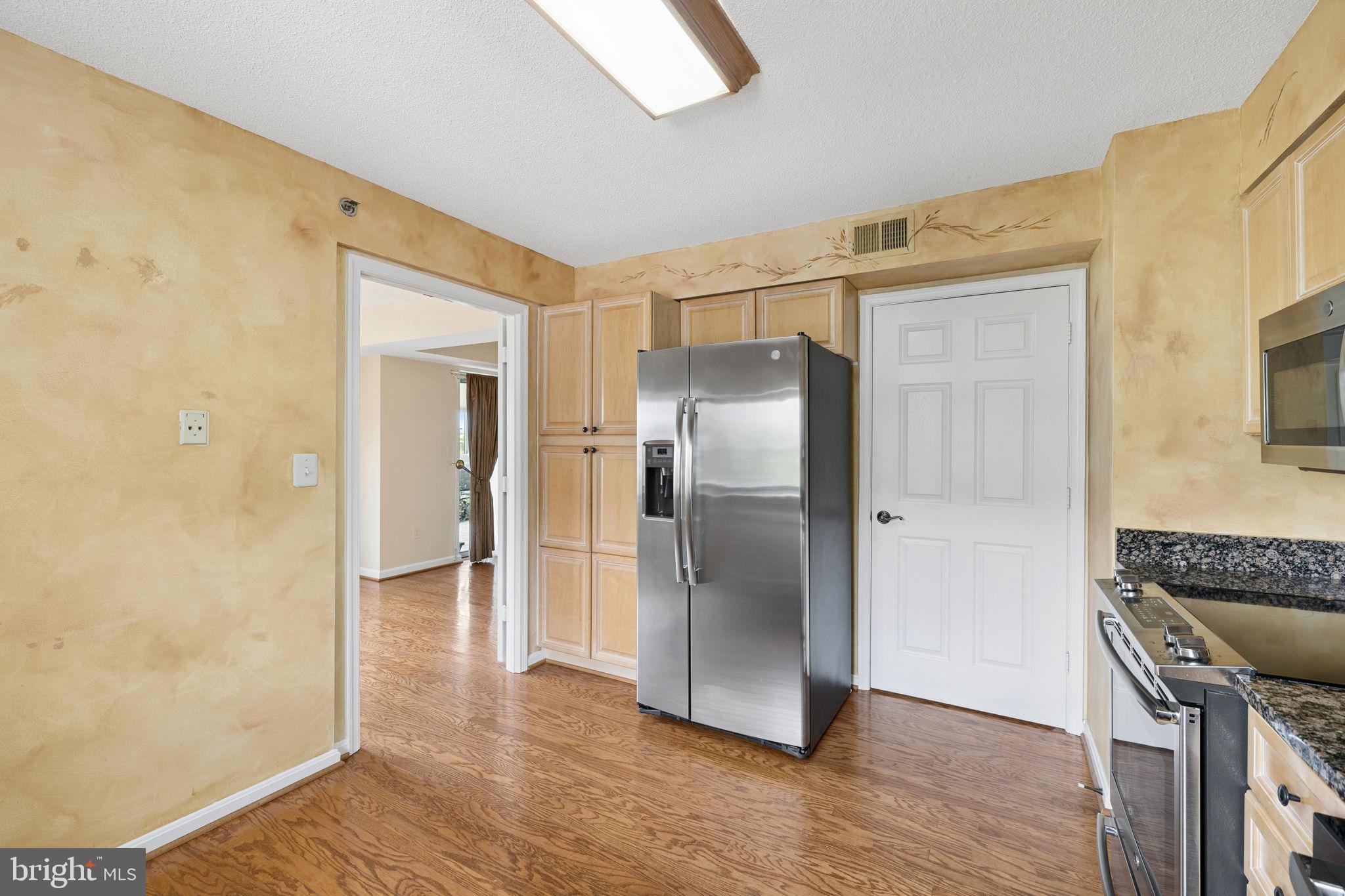 19385 Cypress Ridge Terrace, Unit 317 Leesburg, VA 20176 - Photo 27 of 34