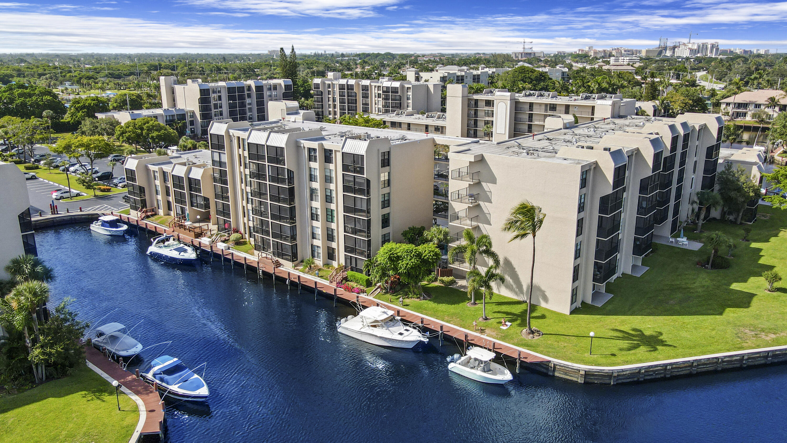 8 Royal Palm Way, Unit 2010 Boca Raton, FL 33432 - Photo 1 of 37 Aerials-2