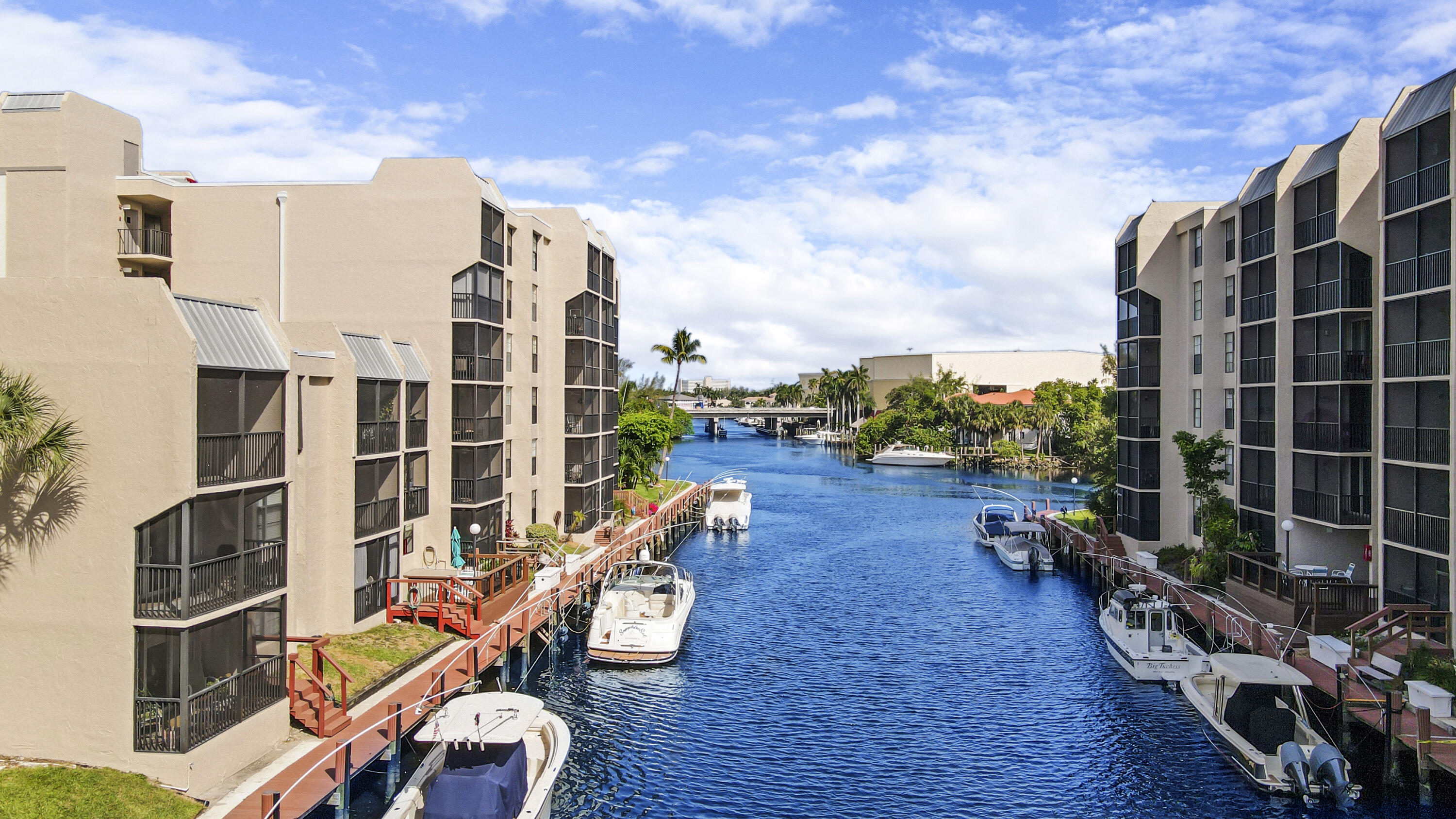 8 Royal Palm Way, Unit 2010 Boca Raton, FL 33432 - Photo 30 of 37 Aerials-6