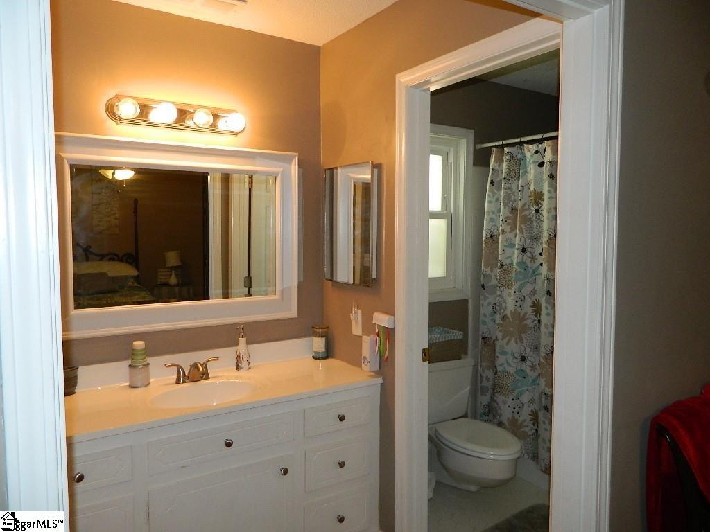 102 Kings Road Anderson, SC 29621 - Photo 12 of 36