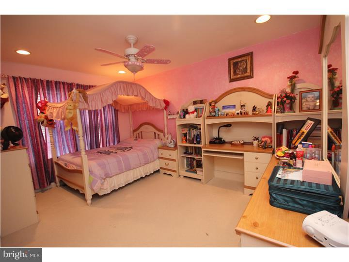 9 York Road Princeton Junction, NJ 08550 - Photo 18 of 22