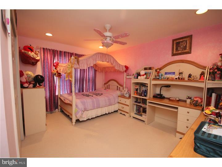 9 York Road Princeton Junction, NJ 08550 - Photo 19 of 22