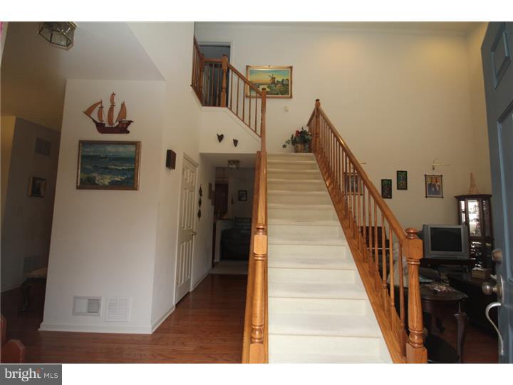 9 York Road Princeton Junction, NJ 08550 - Photo 3 of 22