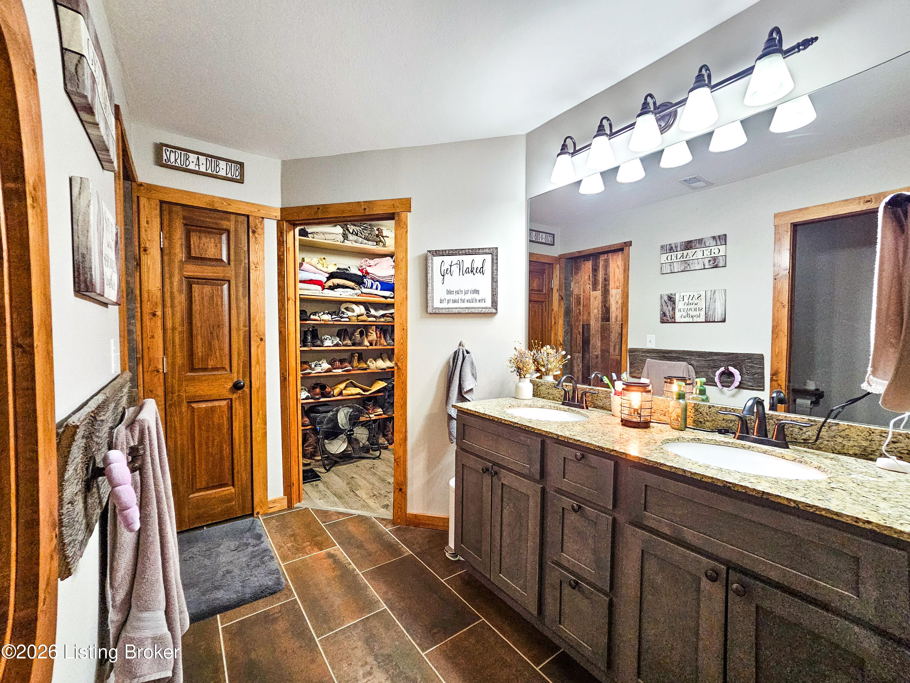 122 Apache Trace Falls Of Rough, KY 40119 - Photo 40 of 80 Master bath