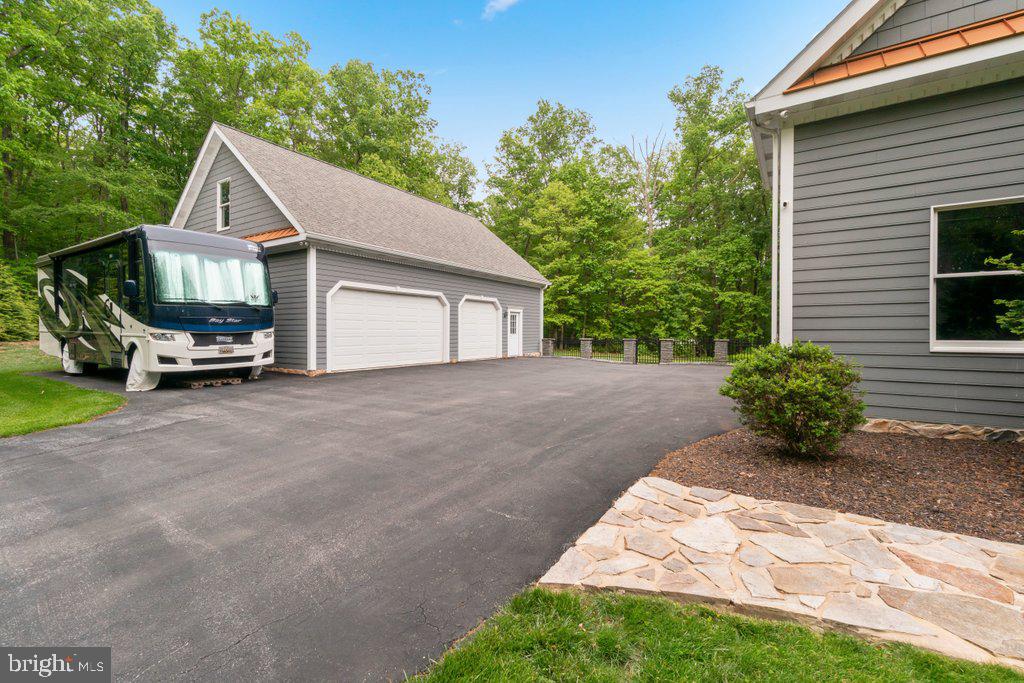 1633 Freeland Road Freeland, MD 21053 - Photo 4 of 73