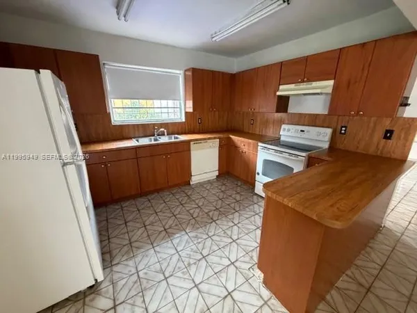 $3,200 | 3112 Southwest 17th Street, Unit 3112, Miami, FL 33145