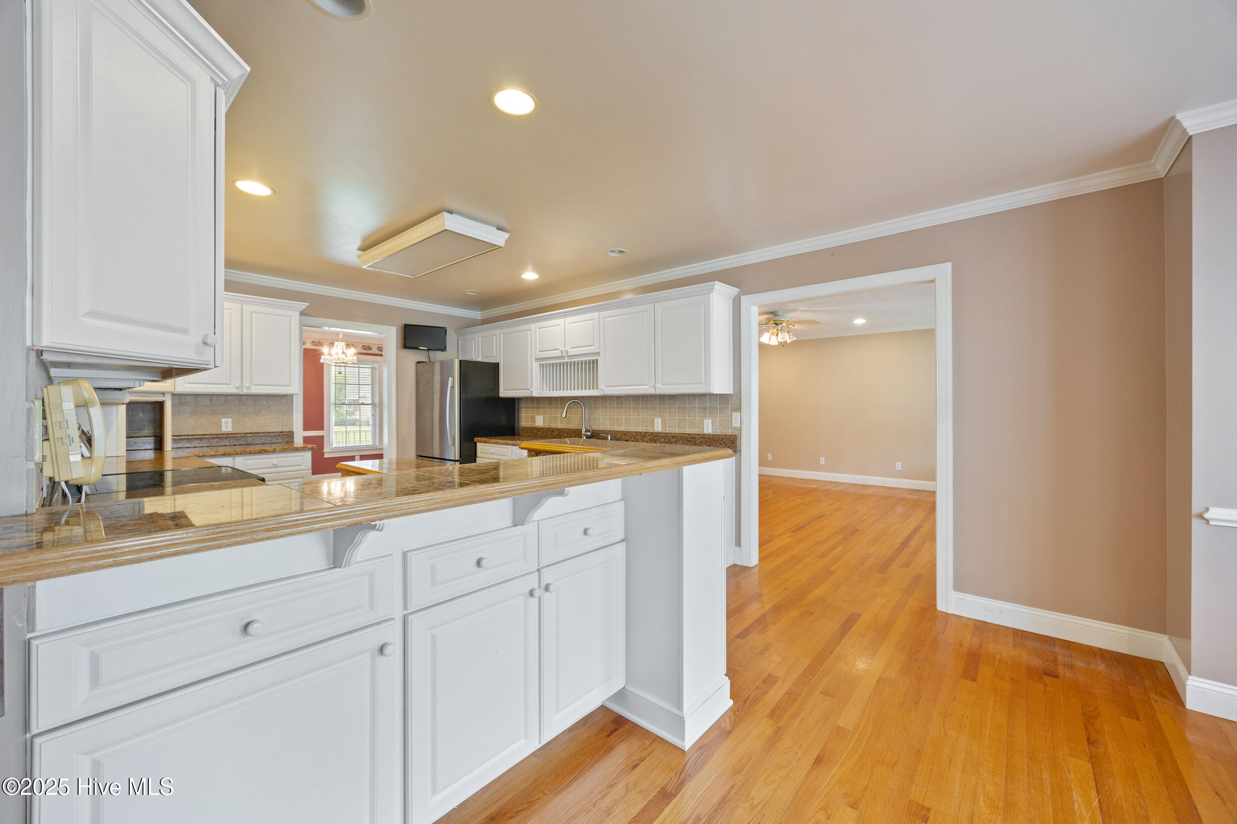 503 Robin Lane Edenton, NC 27932 - Photo 11 of 37 Kitchen
