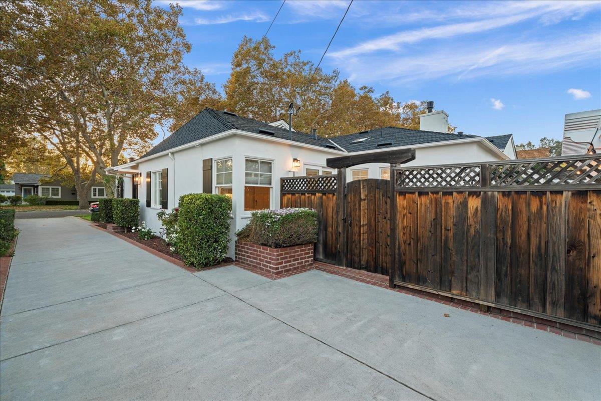 1042 Camino Ramon San Jose, CA 95125 - Photo 26 of 54 a view of a house with a backyard space and balcony