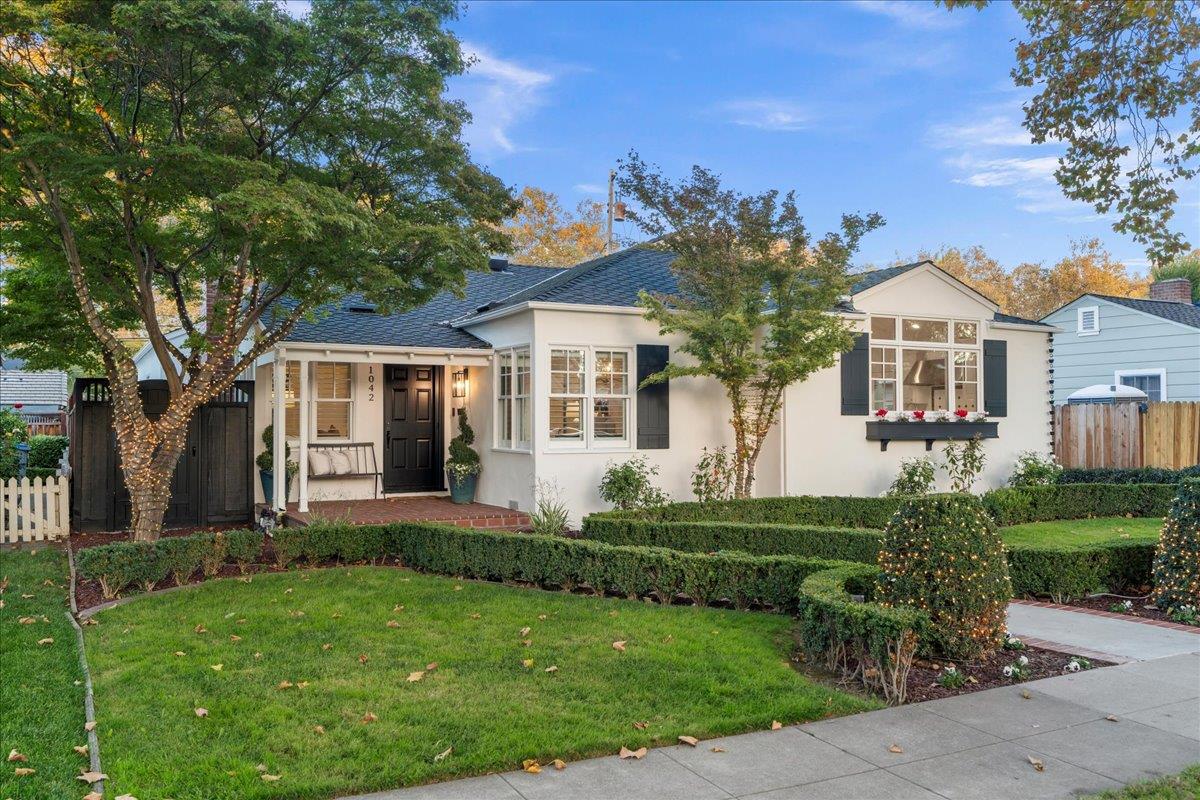 1042 Camino Ramon San Jose, CA 95125 - Photo 3 of 54 a front view of a house with a garden
