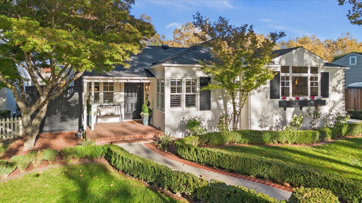 1042 Camino Ramon San Jose, CA 95125 - Photo 6 of 54 front view of a house with a yard