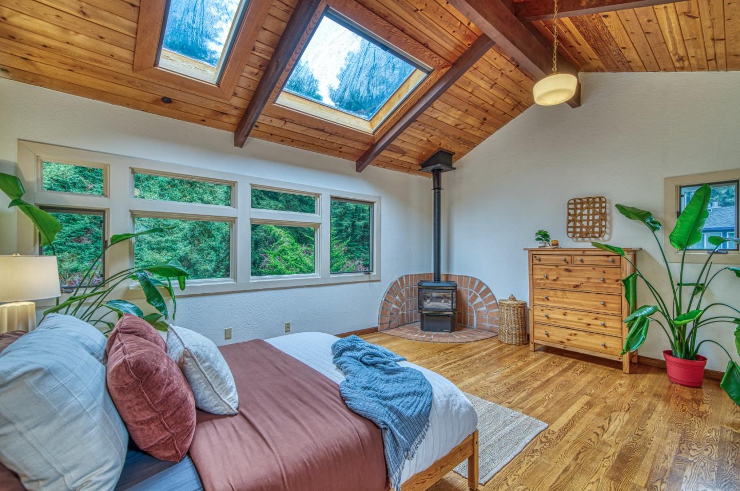 9013 Rhodes Avenue Aptos, CA 95003 - Photo 14 of 46 Gallery Image 14