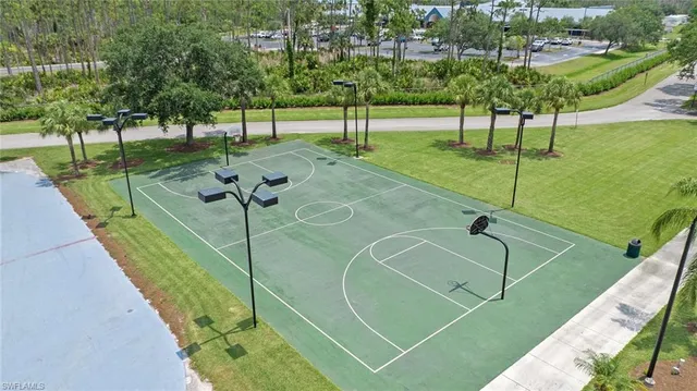 a view of a tennis court