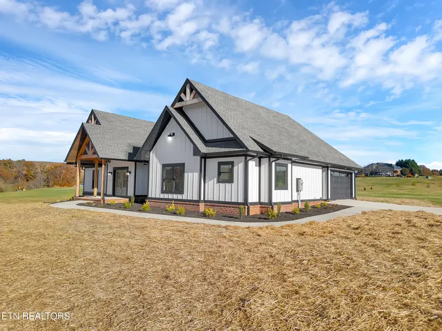 $699,900 | 296 Belle Arden Drive, Greeneville, TN 37745