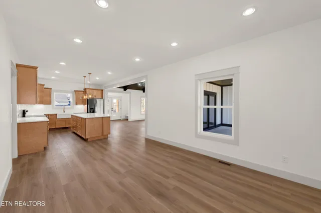 $699,900 | 296 Belle Arden Drive, Greeneville, TN 37745