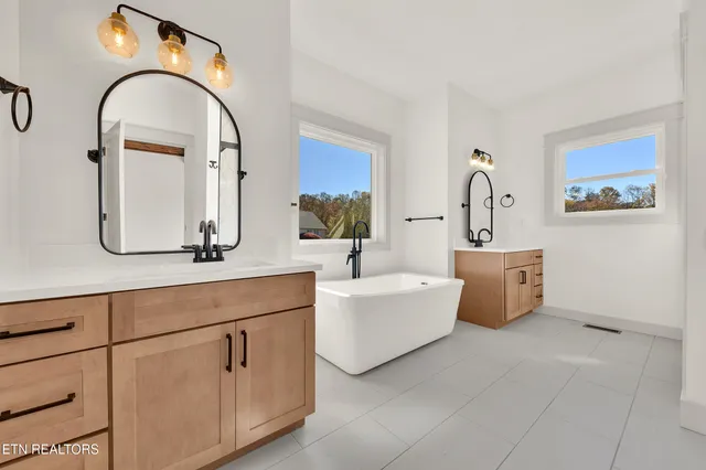 $699,900 | 296 Belle Arden Drive, Greeneville, TN 37745