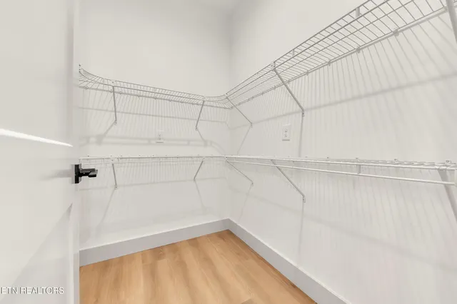 $699,900 | 296 Belle Arden Drive, Greeneville, TN 37745