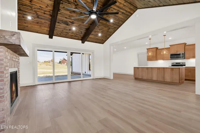 $699,900 | 296 Belle Arden Drive, Greeneville, TN 37745