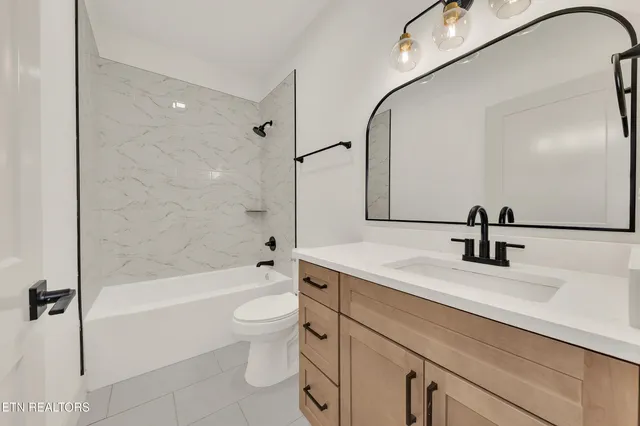 $699,900 | 296 Belle Arden Drive, Greeneville, TN 37745