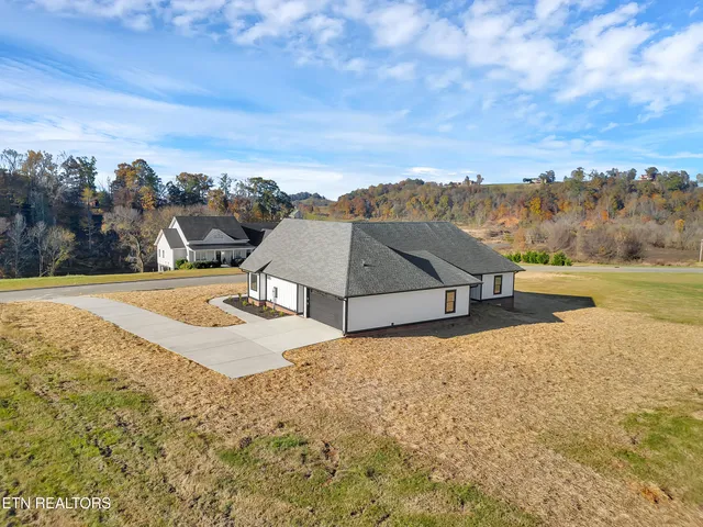 $699,900 | 296 Belle Arden Drive, Greeneville, TN 37745