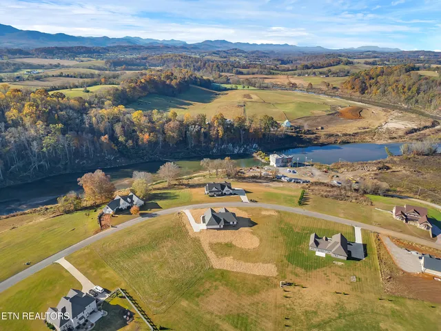 $699,900 | 296 Belle Arden Drive, Greeneville, TN 37745