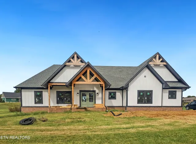 $699,900 | 296 Belle Arden Drive, Greeneville, TN 37745