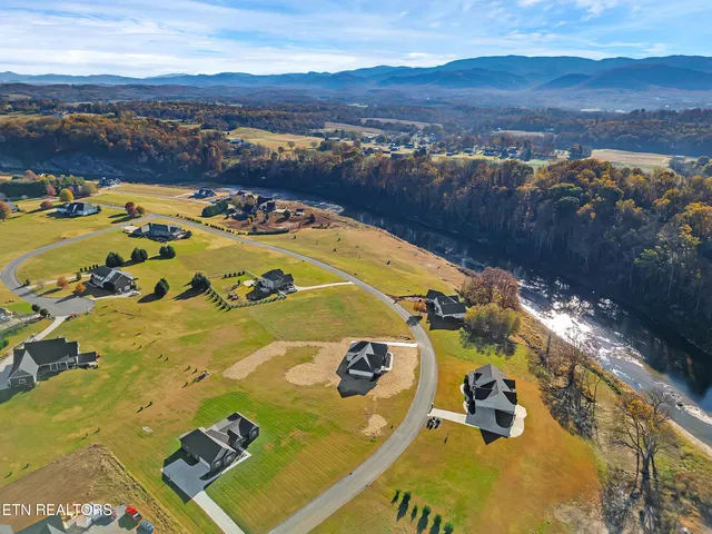 $699,900 | 296 Belle Arden Drive, Greeneville, TN 37745