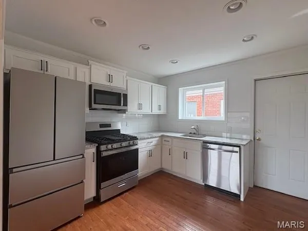 $1,100 | 3434 Nebraska Avenue, Unit REAR, St. Louis, MO 63118