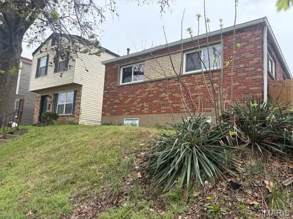 $1,100 | 3434 Nebraska Avenue, Unit REAR, St. Louis, MO 63118