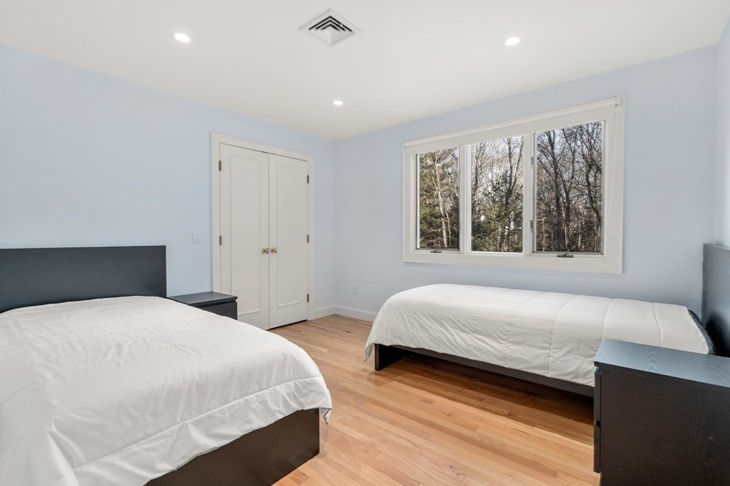 102 Byron Road Weston, MA 02493 - Photo 28 of 39