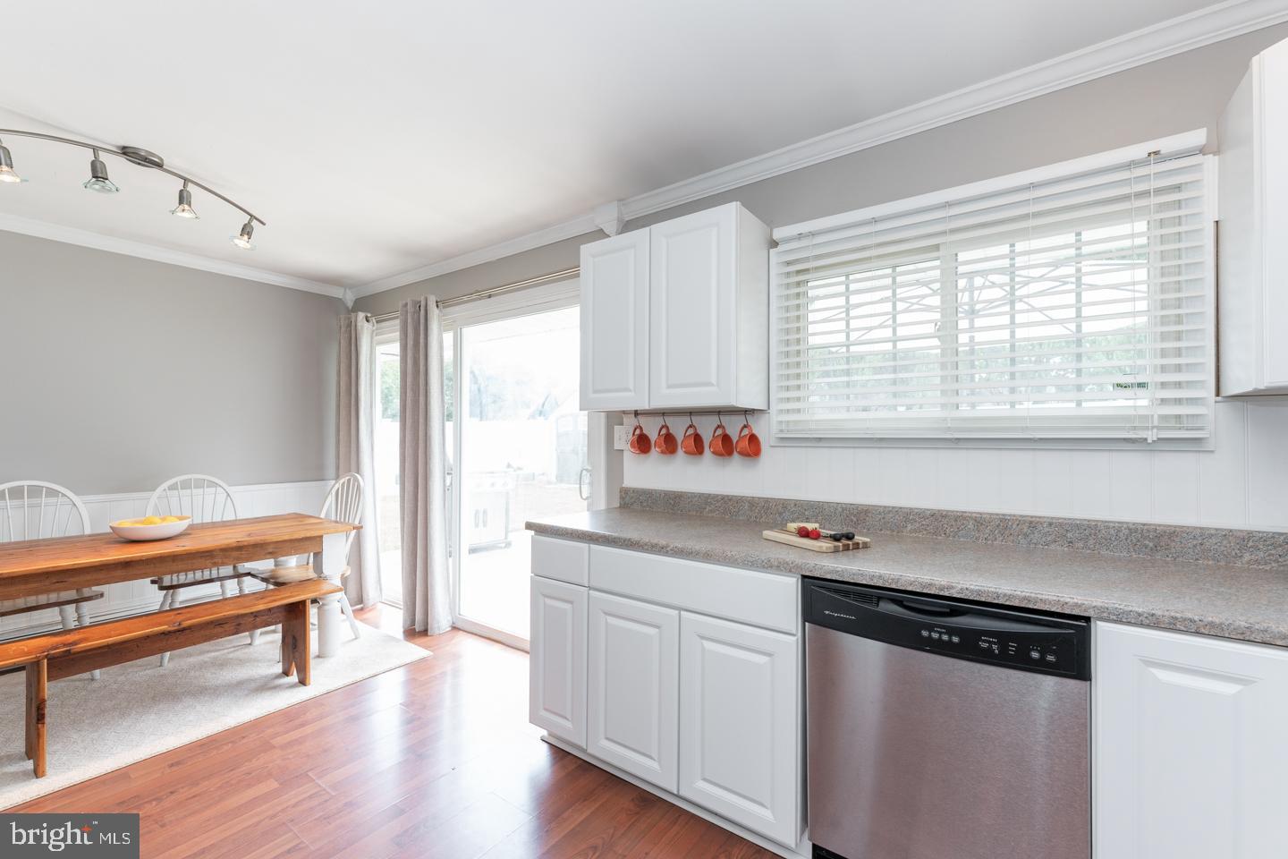 24 Halfturn Road Levittown, PA 19056 - Photo 8 of 41 Gallery Image 8