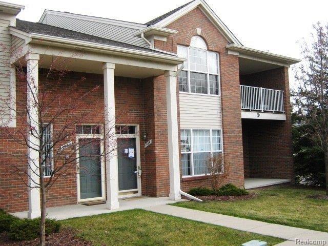 1986 Flagstone Circle, Unit 118 Rochester, MI 48307 - Photo 1 of 11 front