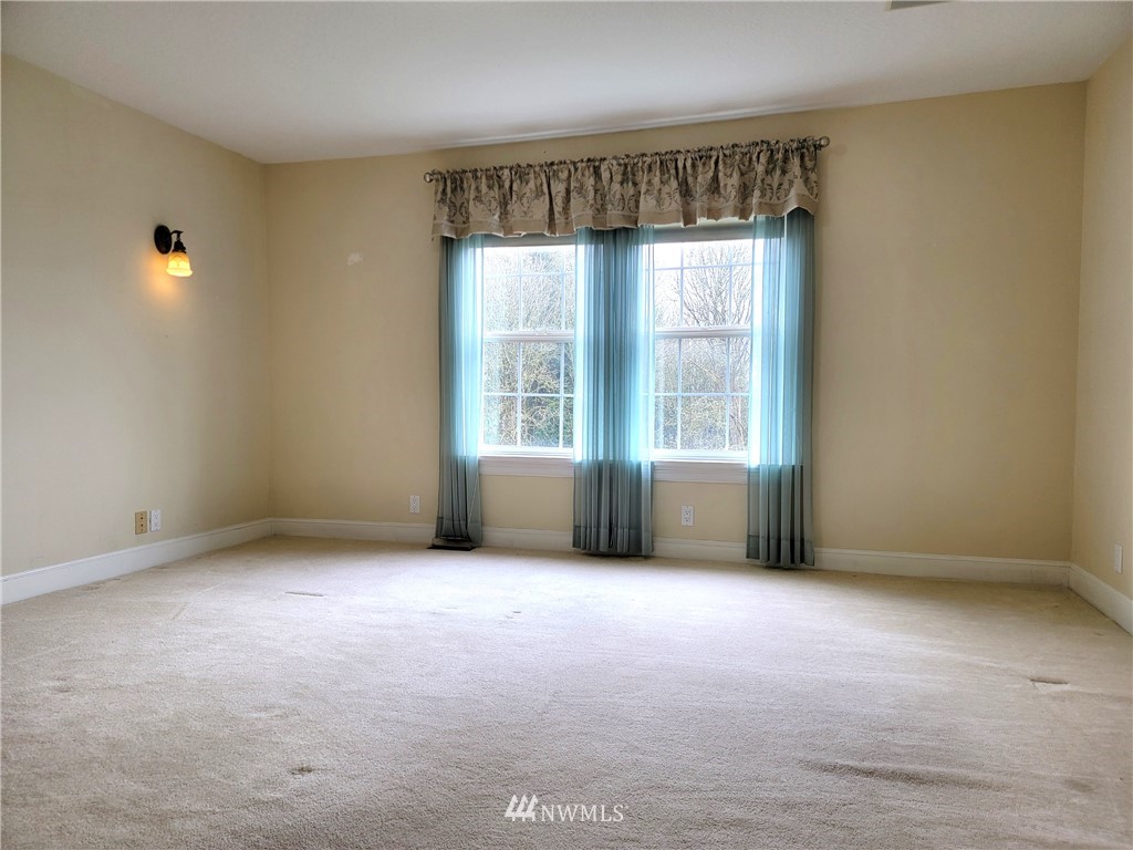 104 Sunset View Drive Longview, WA 98632 - Photo 18 of 40 Gallery Image 18