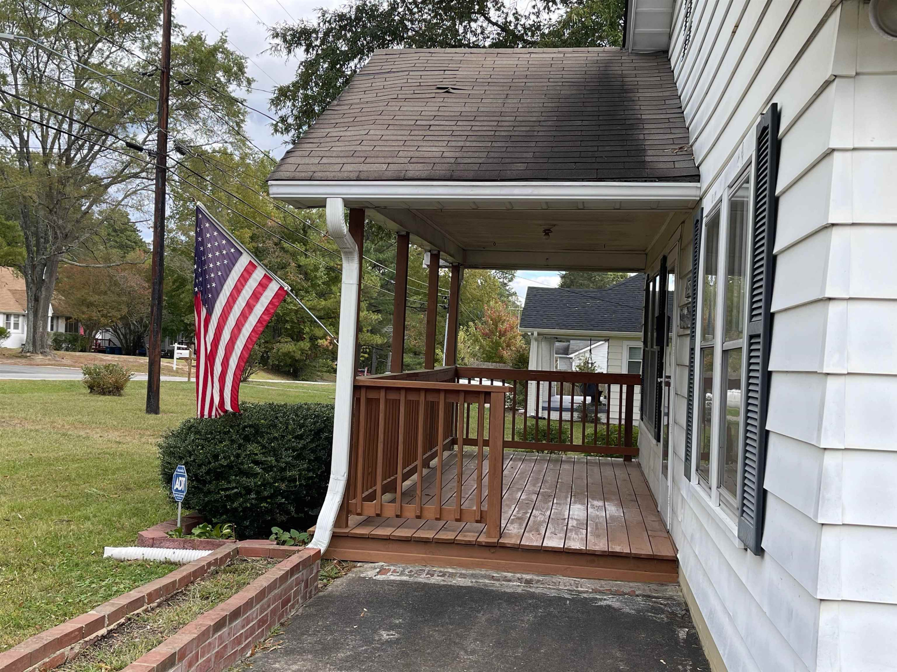 2534 Ross Road Durham, NC 27703 - Photo 8 of 18
