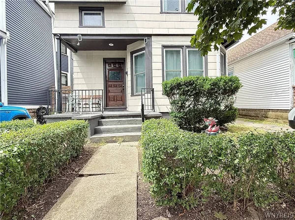 $1,550 | 460 Rhode Island Street, Unit LOWR, Buffalo, NY 14213