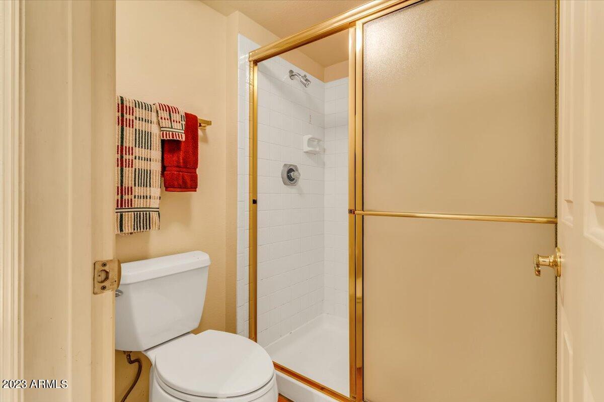 4200 North Miller Road, Unit 117 Scottsdale, AZ 85251 - Photo 24 of 29 Bathroom 2