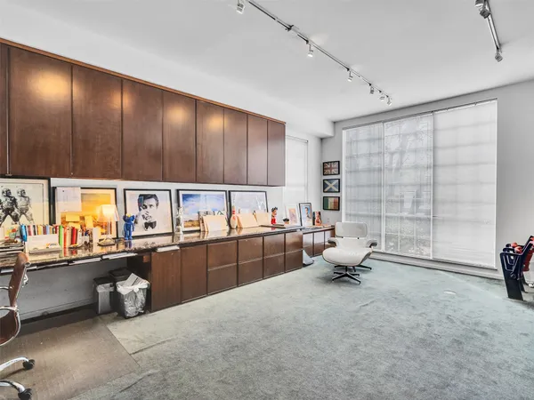 $800,000 | 1220 Hawthorne Street, Houston, TX 77006