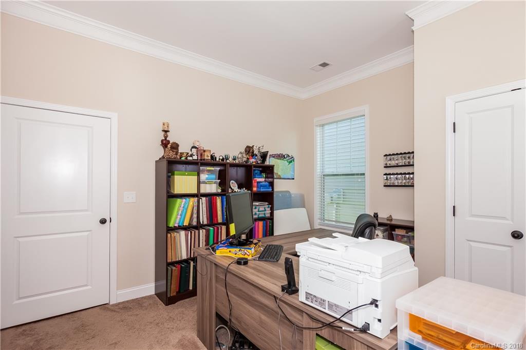 8348 Dallas Bay Road Charlotte, NC 28278 - Photo 16 of 28 Gallery Image 16