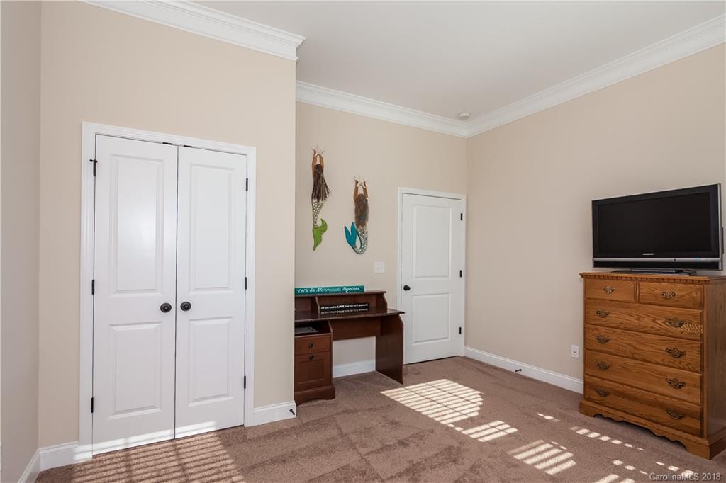 8348 Dallas Bay Road Charlotte, NC 28278 - Photo 18 of 28 Gallery Image 18