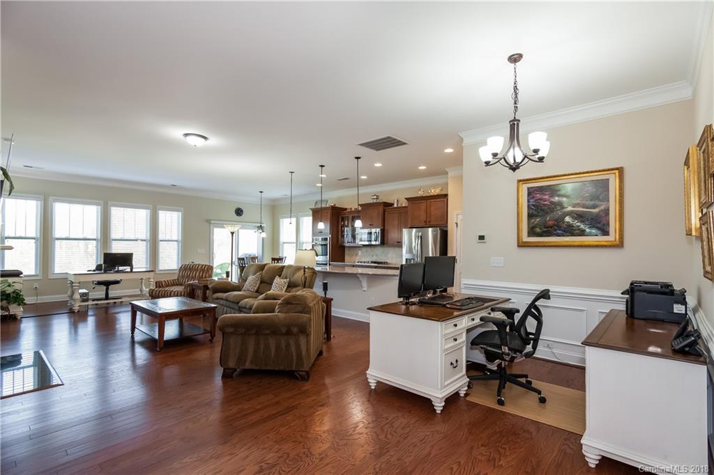 8348 Dallas Bay Road Charlotte, NC 28278 - Photo 4 of 28 Gallery Image 4