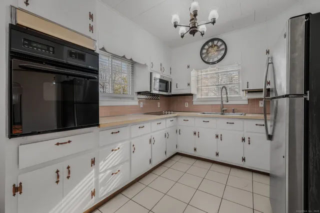 $2,500 | 139 Pennsylvania Avenue, Niantic, CT 06357