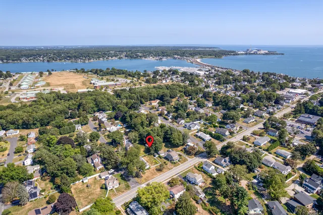 $2,500 | 139 Pennsylvania Avenue, Niantic, CT 06357