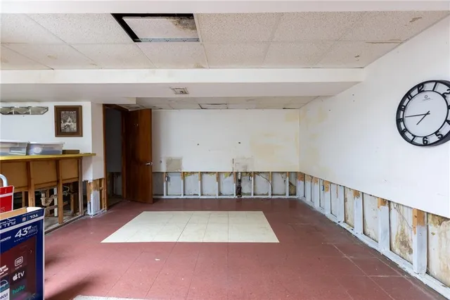 $189,900 | 6000 North Wyandotte Street, Kansas City, MO 64118